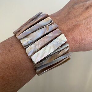 Vintage Abalone/Mother of Pearl
Bracelet